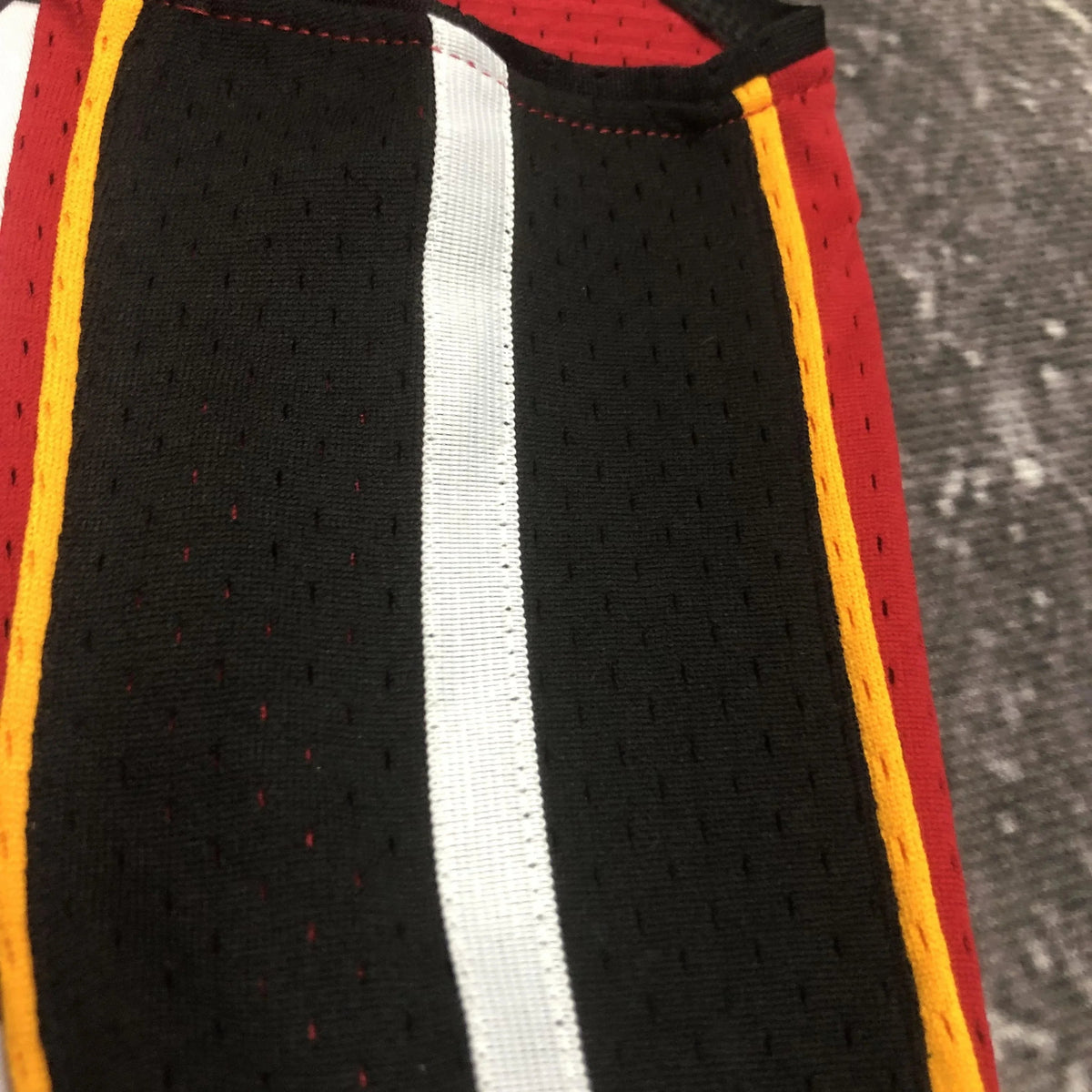Jersey Swingman Miami Heat Mitchell & Ness Hardwood Classics 2005/06