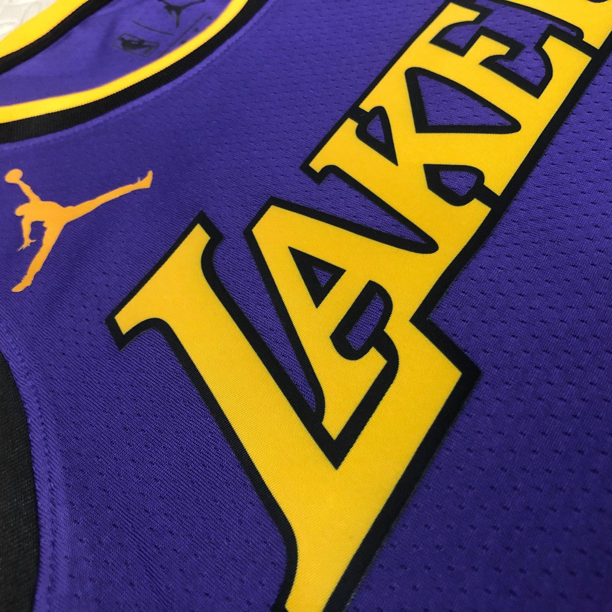 Jersey Los Angeles Lakers Statement Edition 22/23